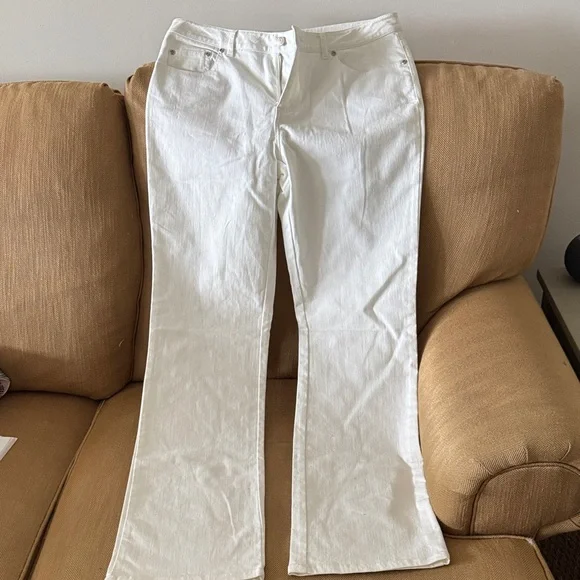 Lilly Pulitzer White Jeans with Pink Accents - Picture 3 of 4